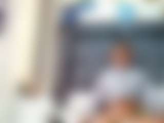 emily-86's Live Sex Cam Show