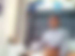 emily-86's Live Sex Cam Show