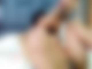 emily-86's Live Sex Cam Show