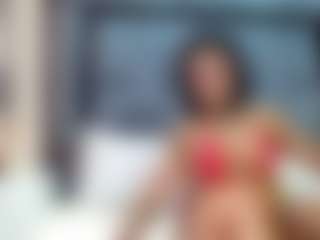 emily-86's Live Sex Cam Show