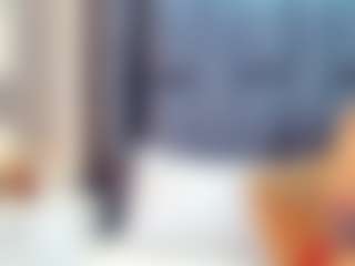 emily-86's Live Sex Cam Show