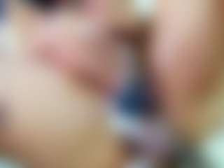 emily-86's Live Sex Cam Show