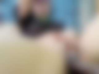 emily-86's Live Sex Cam Show