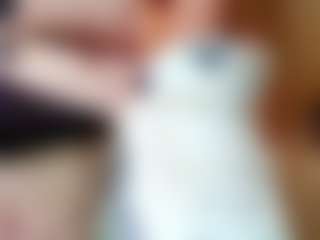 emily-86's Live Sex Cam Show