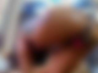 emily-86's Live Sex Cam Show