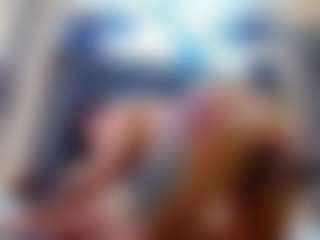 emily-86's Live Sex Cam Show