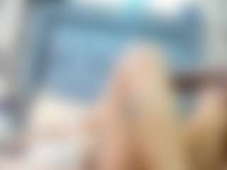 emily-86's Live Sex Cam Show