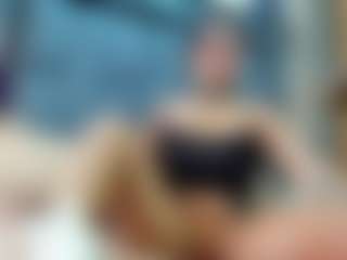 emily-86's Live Sex Cam Show