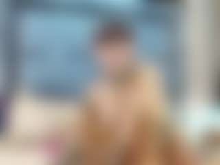 emily-86's Live Sex Cam Show