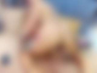 emily-86's Live Sex Cam Show