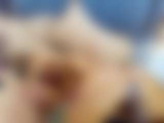 emily-86's Live Sex Cam Show