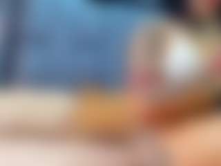 emily-86's Live Sex Cam Show