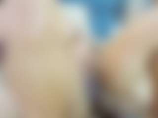 emily-86's Live Sex Cam Show