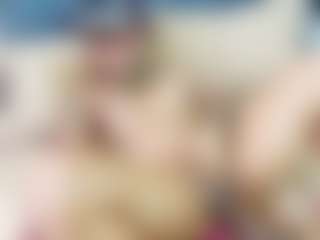 emily-86's Live Sex Cam Show