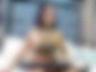 emily-86's Live Sex Cam Show