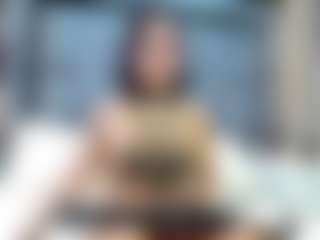 emily-86's Live Sex Cam Show