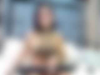 emily-86's Live Sex Cam Show