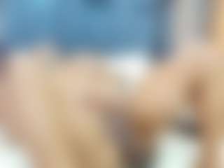 emily-86's Live Sex Cam Show