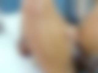emily-86's Live Sex Cam Show