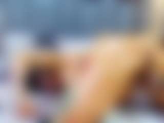 emily-86's Live Sex Cam Show