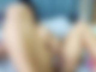 emily-86's Live Sex Cam Show