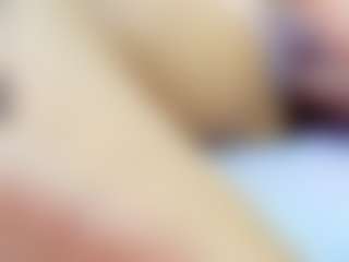 emily-86's Live Sex Cam Show