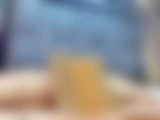 emily-86's Live Sex Cam Show