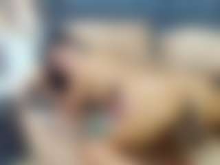 emily-86's Live Sex Cam Show