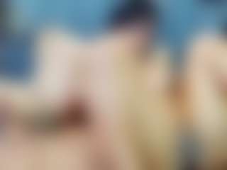 emily-86's Live Sex Cam Show
