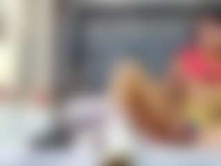 emily-86's Live Sex Cam Show