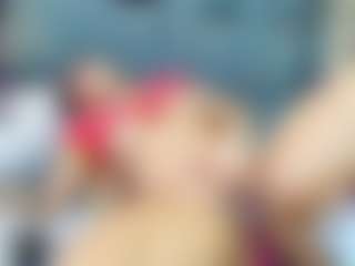 emily-86's Live Sex Cam Show