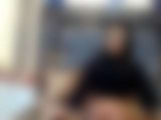 emily-86's Live Sex Cam Show
