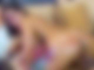 emily-86's Live Sex Cam Show
