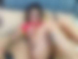 emily-86's Live Sex Cam Show