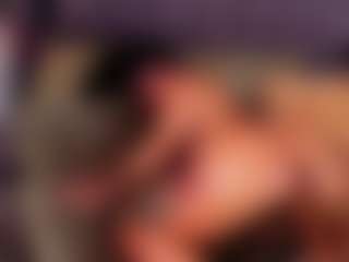 emily-86's Live Sex Cam Show