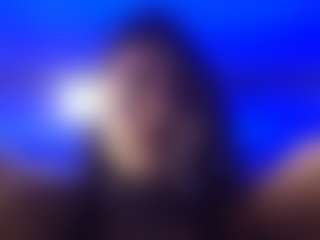 emily-86's Live Sex Cam Show