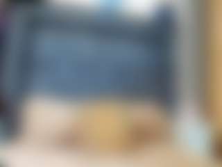 emily-86's Live Sex Cam Show
