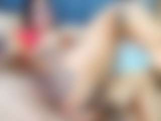 emily-86's Live Sex Cam Show