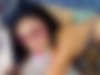 emily-86's Live Sex Cam Show