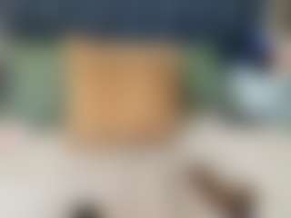 emily-86's Live Sex Cam Show