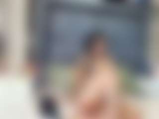 emily-86's Live Sex Cam Show