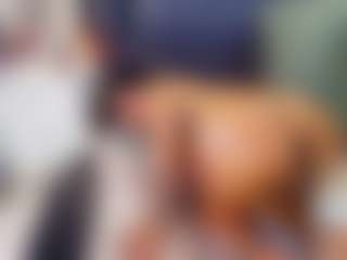 emily-86's Live Sex Cam Show