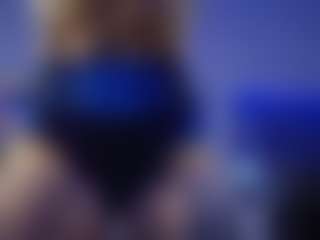 emily-86's Live Sex Cam Show
