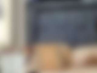 emily-86's Live Sex Cam Show