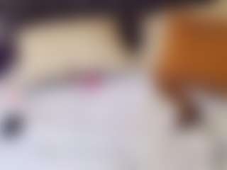 emily-86's Live Sex Cam Show
