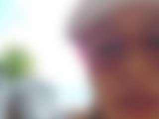 emily-86's Live Sex Cam Show
