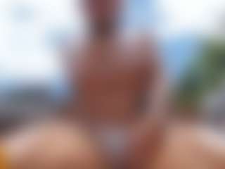emily-86's Live Sex Cam Show