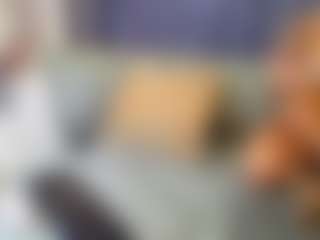 emily-86's Live Sex Cam Show