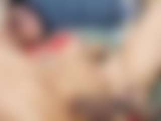 emily-86's Live Sex Cam Show