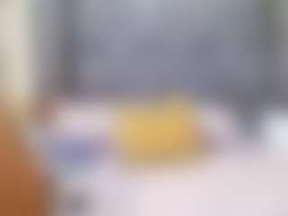 emily-86's Live Sex Cam Show